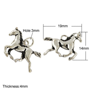 Metallanhänger Pferd antiksilber 14x19x4mm 1 Stück