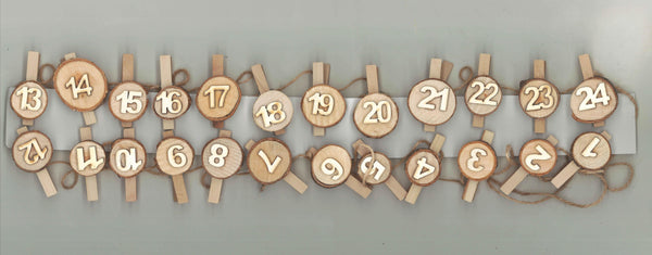 Adventszahlen Holzscheibe mit Holzklammer 1-24