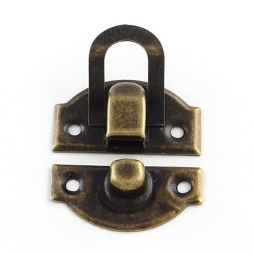 Schnappverschluss für Boxen antikmessing  29x27x 6mm 2 Paar