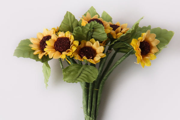 Sonnenblumen klein mit Blatt 20mm 12 Stück/Bund