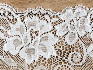 Tischläufer Spitze Spitze cremefarben 0,18x9m