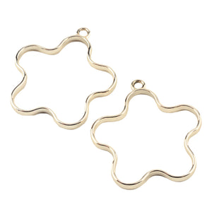 Anhänger Open Bezel Blume gold 4cm 4 Stück