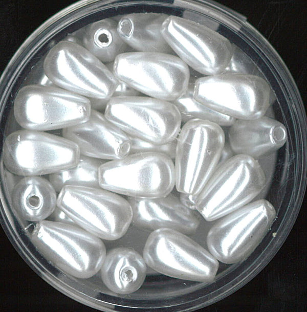 Acrylperlen Tropfen weiß 6x10mm 30Stk./Dose