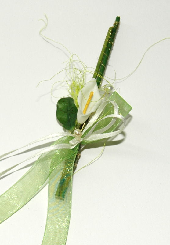 Gästeanstecker Calla Reedstäbe Schleife weiß/grün 14cm 1 Stück