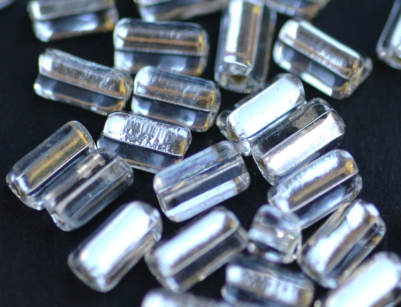 Glasperle Stift Dreieck kristall-silbereinzug 7x3,5mm 17g / Dose