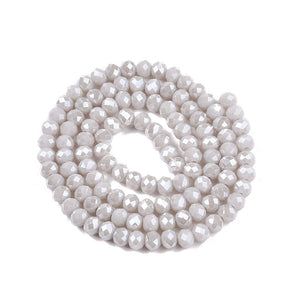 Glasschliffperlen Rondelle facettiert Pearl Luster hellgrau 4x3mm 105 Stück / Strang