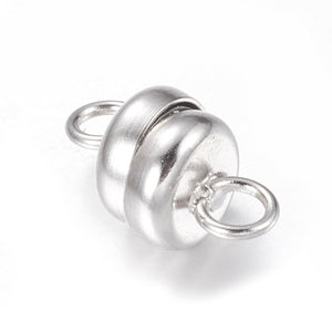 Magnetverschluss aus Messing mit Öse bleifrei & nickelfrei platinfarben 11x6mm 1 Stück