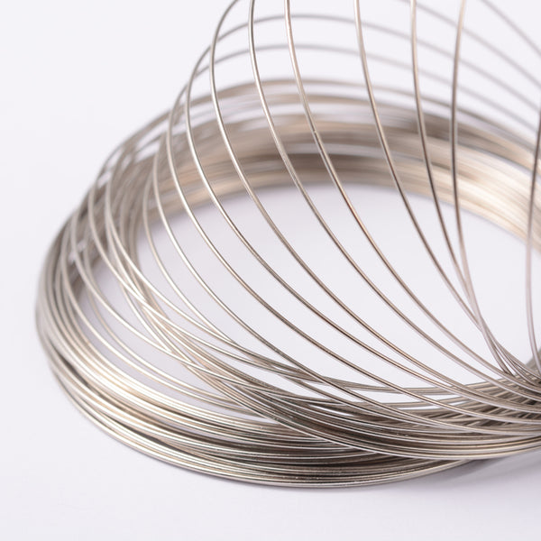 Memory Wire Schmuckdraht Endlosarmband 0,5mm Ø 65mm platinfarben 100 Windungen aus Edelstahl