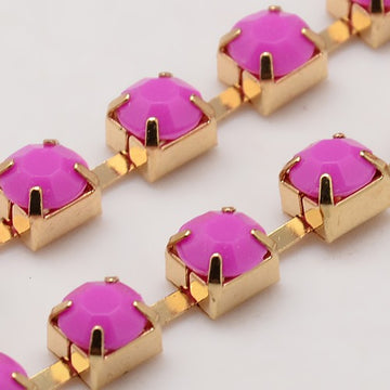 Strass-Kette fuchsia opal goldfärbig 6x5mm per Laufmeter