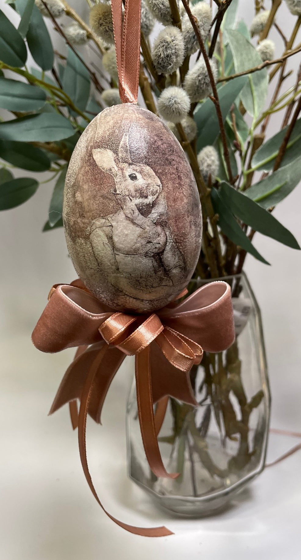 Handgemachtes Decoupage Ei Hase Shabbychic, echtes Gänseei, 9cm, pro Stk.