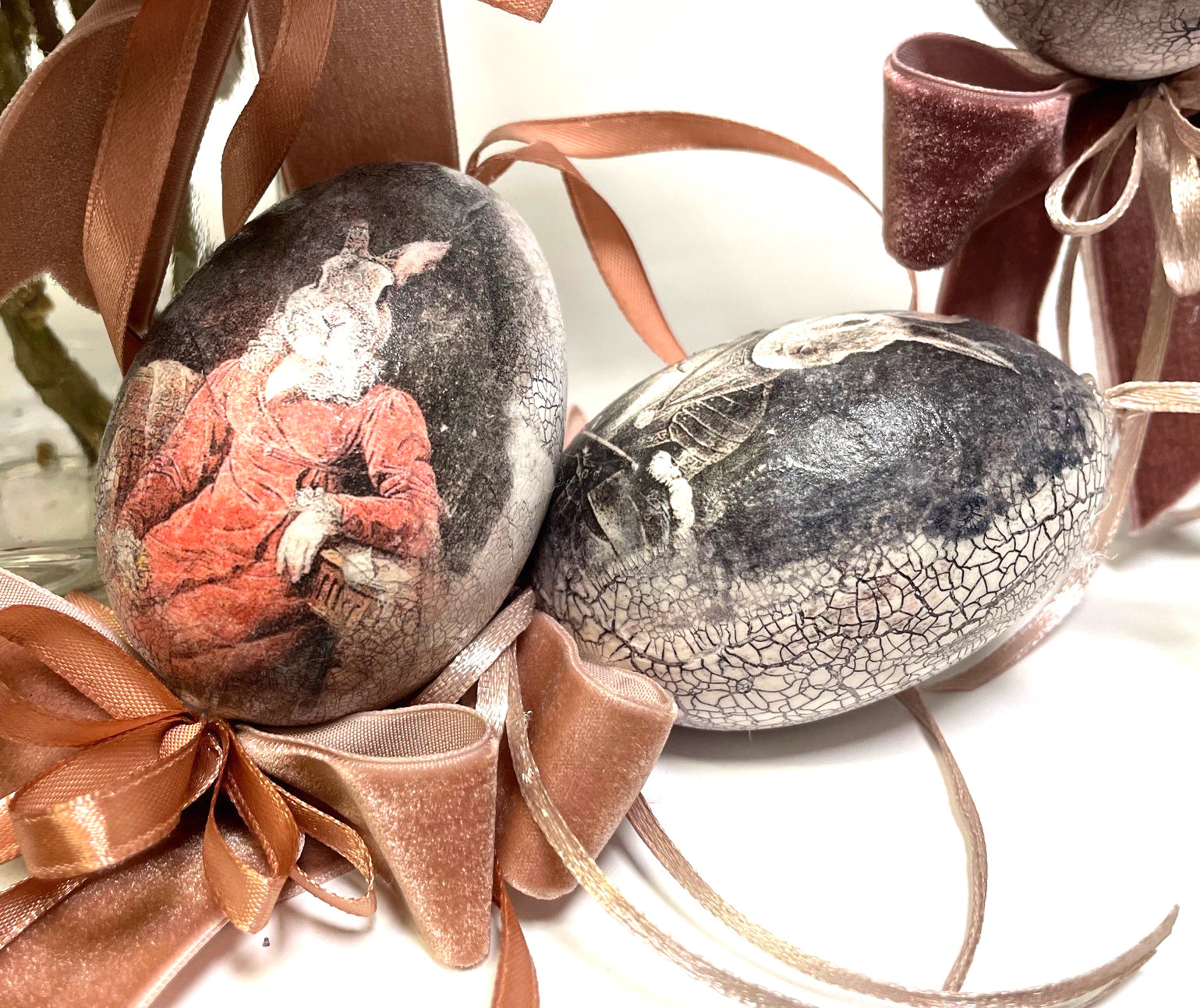 Handgemachtes Decoupage Ei Hase Shabbychic, echtes Gänseei, 9cm, pro Stk.