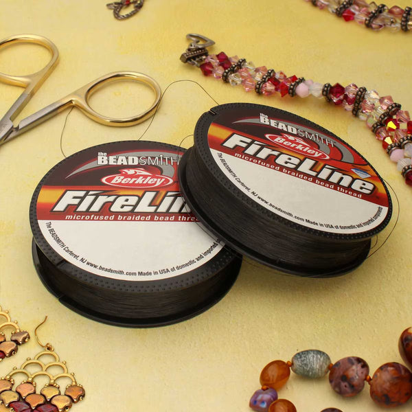 The Beadsmith Fireline Berkley 4 LB SMOKE - schwarz 0,005 IN / 0,12mm 50 Yard - 45,8m / Spule