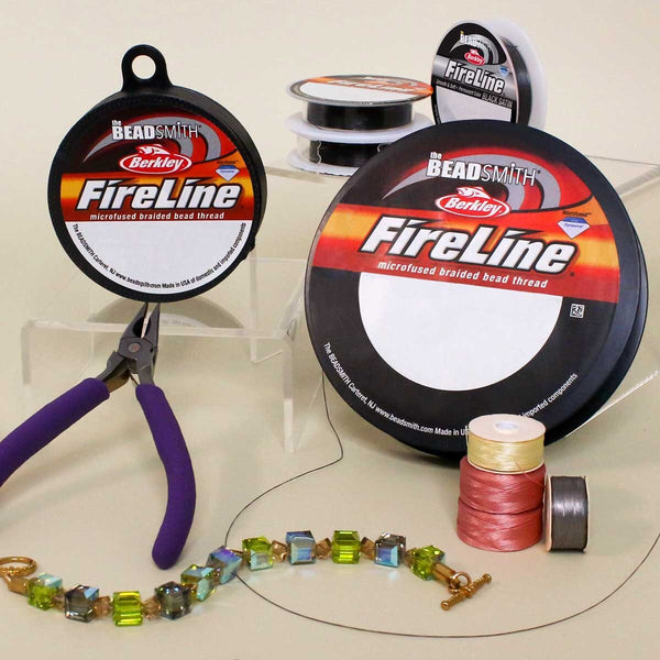 The Beadsmith Fireline Berkley 4 LB CRYSTAL 0,005 IN / 0,12MM 50 Yard - 45,8m / Spule