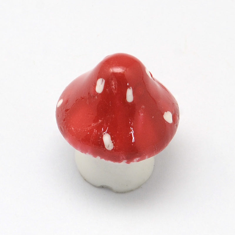 Glücksbringer Fliegenpilz aus Resin weiß rot 17x16mm 1 Stück