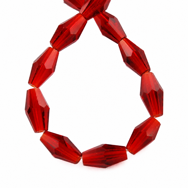 Glasschliffperlen Bicone facettiert länglich dunkelrot 8x4mm 64 Stück / Strang