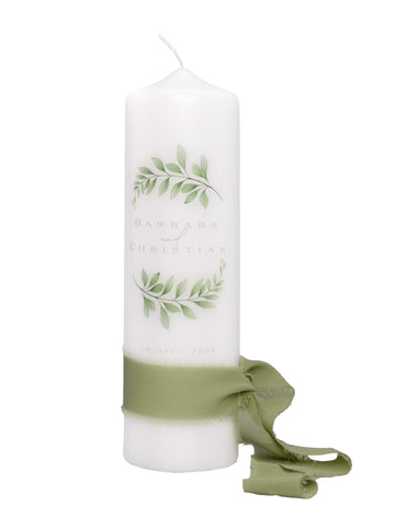 Hochzeitskerze mit Olivenzweigen und reduziertem Design in grün 23x6cm