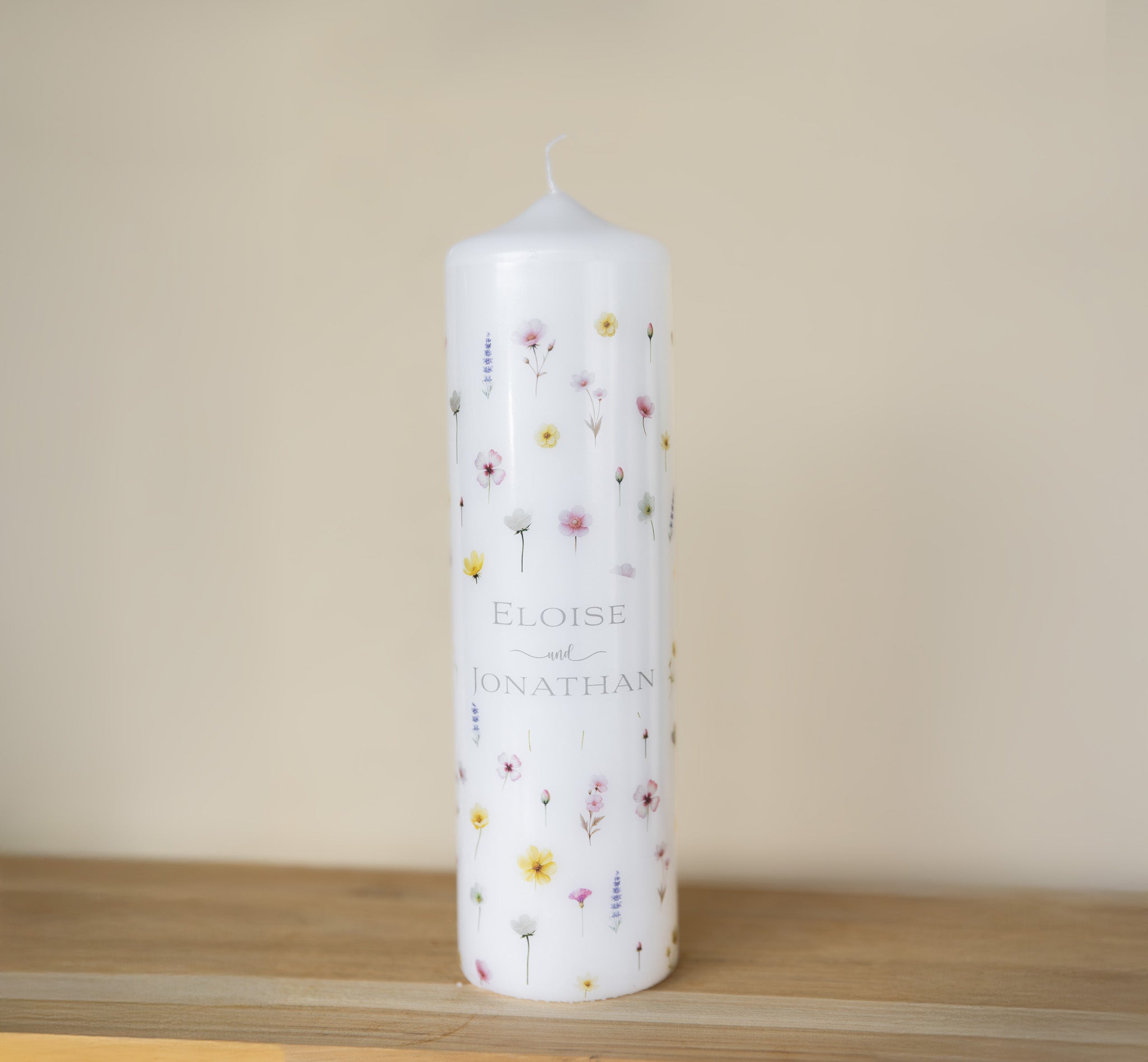 Hochzeitskerze Blumenregen Aquarell liebliche Farben 23x6cm