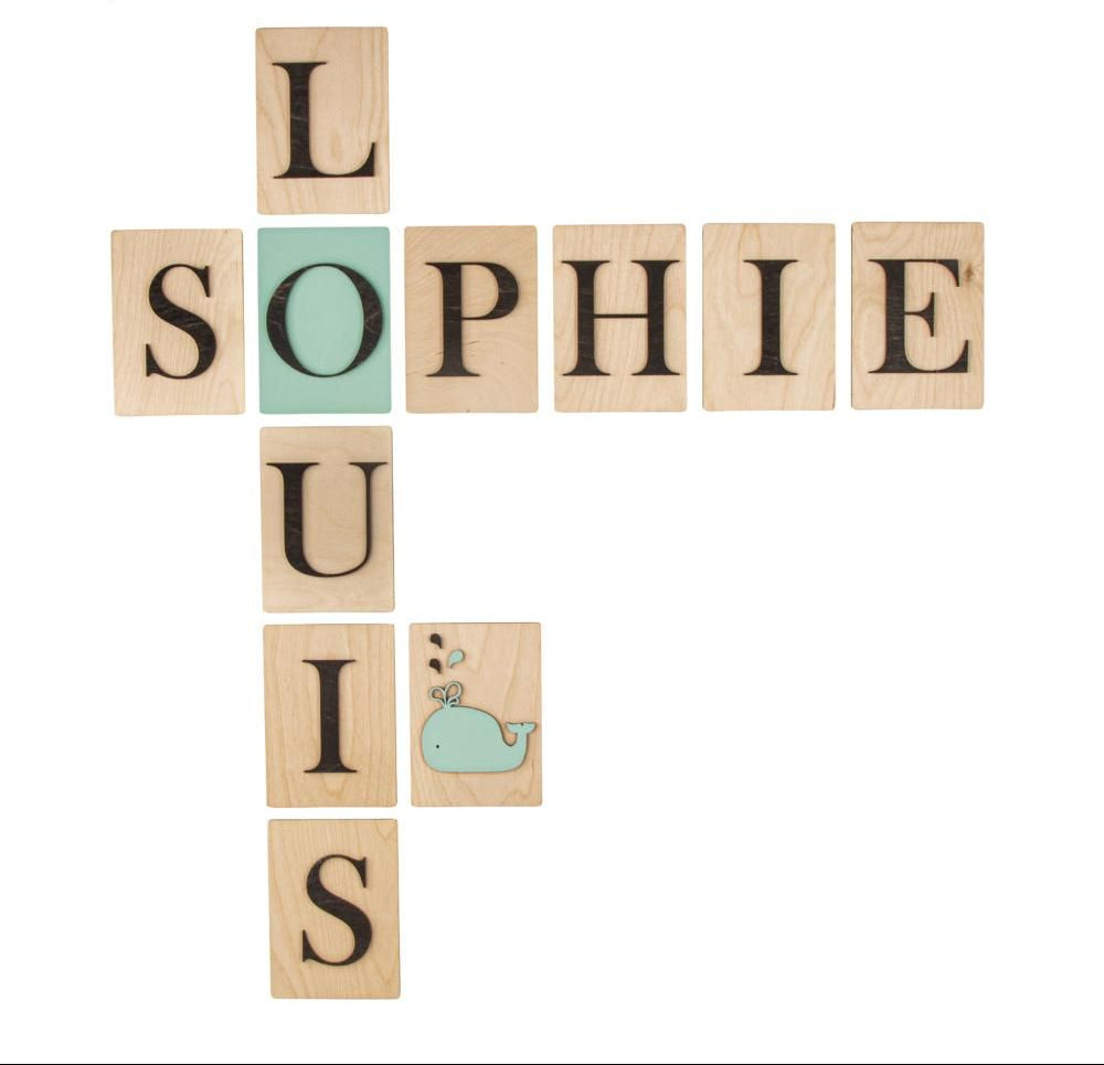 Holzbuchstaben schwarz auf Holzfliesen, 10,5x14,8cm, pro Stück