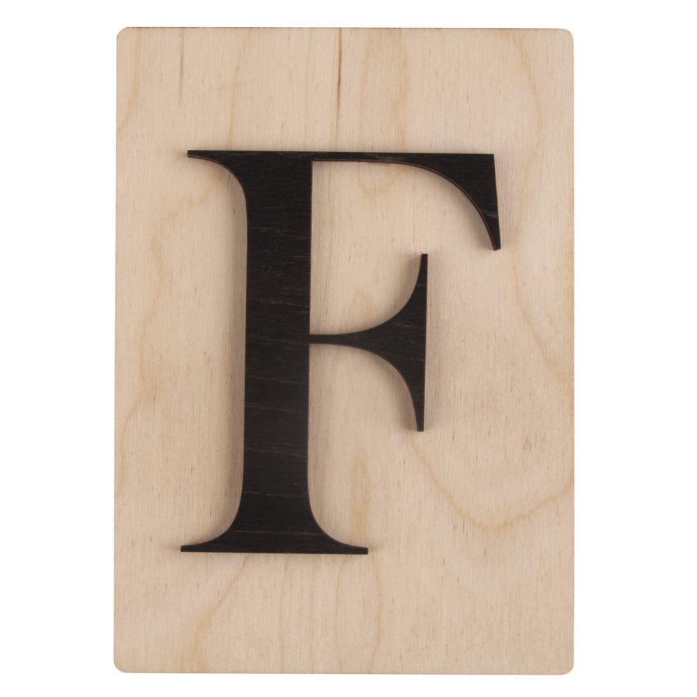 Holzbuchstaben schwarz auf Holzfliese 10,5x14,8cm per Stück