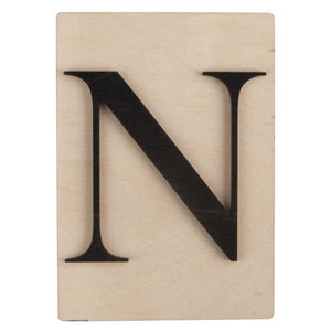 Holzbuchstaben schwarz auf Holzfliese 10,5x14,8cm per Stück