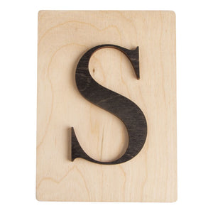 Holzbuchstaben schwarz auf Holzfliese 10,5x14,8cm per Stück