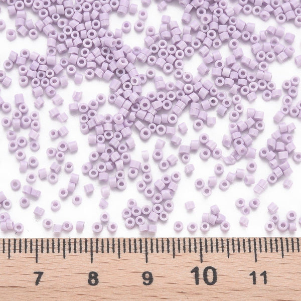 Glas-Zylinderperlen Rocailles opak lilac 1,5x2mm 15g / Dose