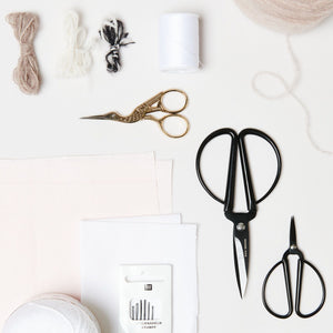 Präzisionsschere aus Edelstahl schwarz 14cm