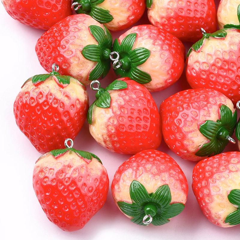 Erdbeer-Schmuckanhänger aus Resin 34x29x24mm 1 Stück